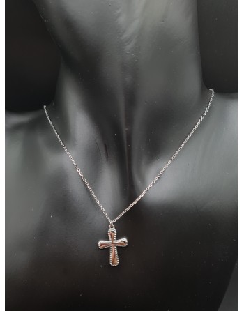 Collier croix