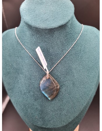 Collier labradorite