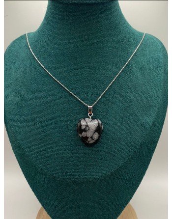 collier cœur obsidienne...